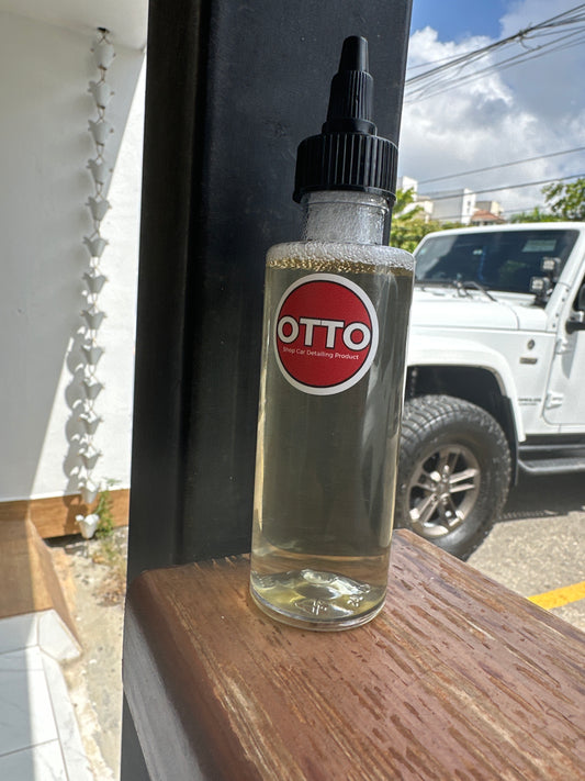 Leather & Plastic Cleaner 4 oz