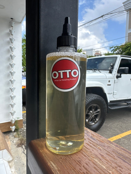 Leather & Plastic Cleaner 10 oz